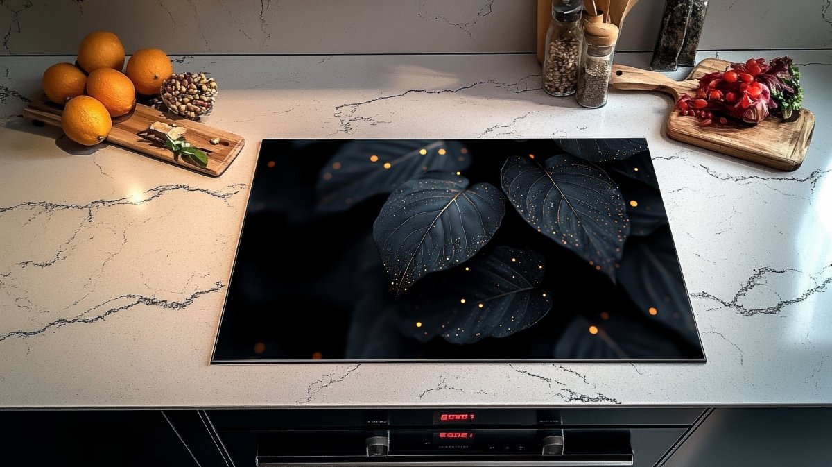 Inductie Beschermer - Afdekmat - Zwarte Bladeren